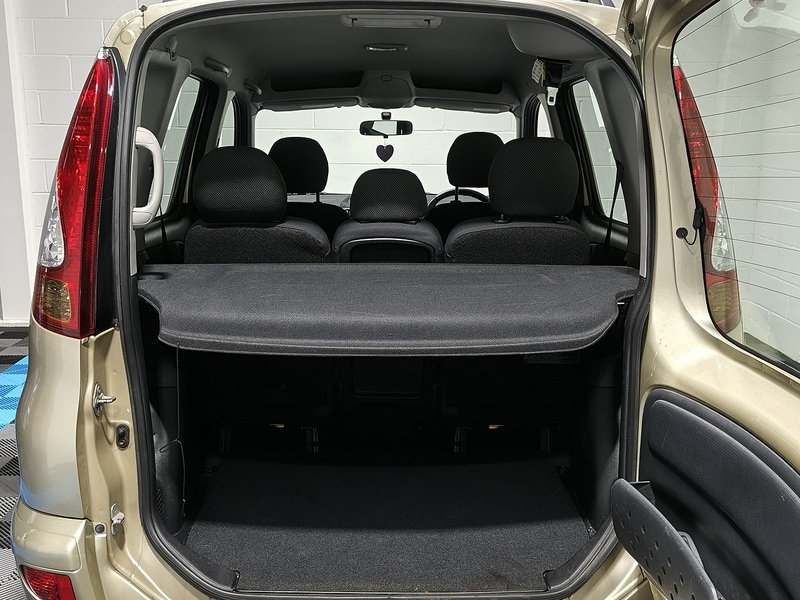 Used Toyota Yaris Verso 2005 for sale - 76665854: Photo 13