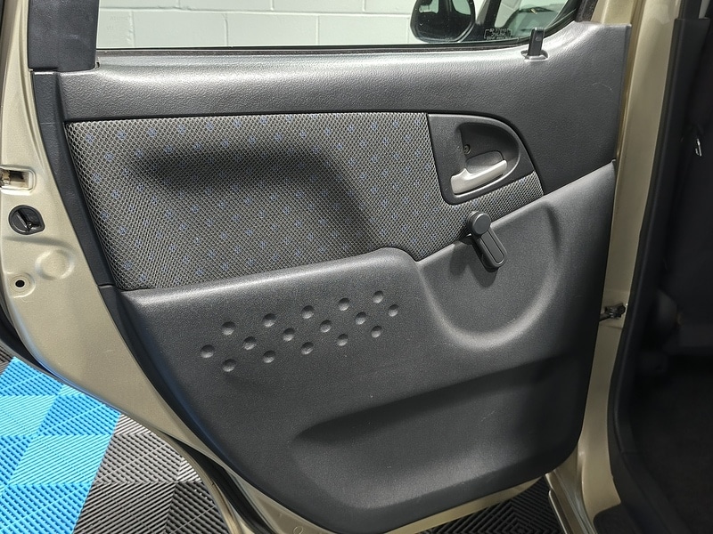 Used Toyota Yaris Verso 2005 for sale - 76665854: Photo 15