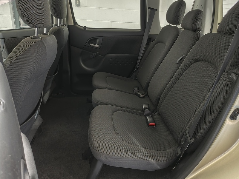 Used Toyota Yaris Verso 2005 for sale - 76665854: Photo 16