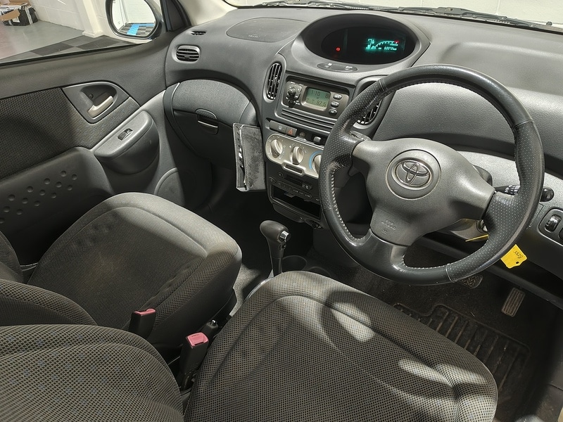 Used Toyota Yaris Verso 2005 for sale - 76665854: Photo 22