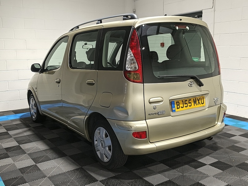 Used Toyota Yaris Verso 2005 for sale - 76665854: Photo 5