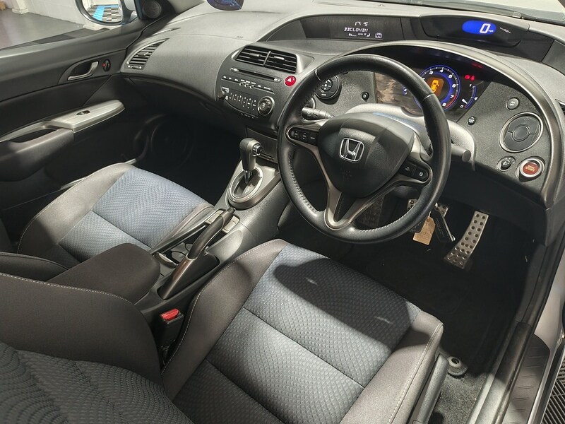 Used Honda Civic 2009 for sale - 76476295: Photo 20