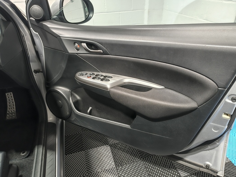 Used Honda Civic 2009 for sale - 76476295: Photo 21