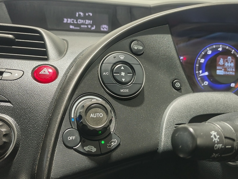 Used Honda Civic 2009 for sale - 76476295: Photo 27