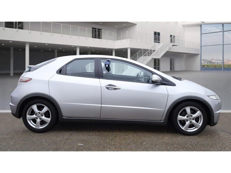 Used Honda Civic 2009 for sale - 76476295: Photo 5