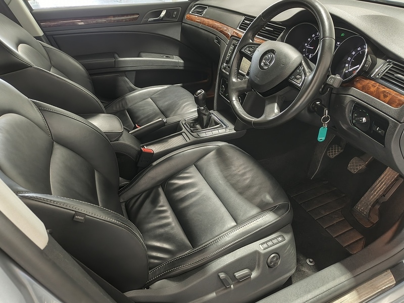 Used Skoda Superb 2014 for sale - 78083721: Photo 29