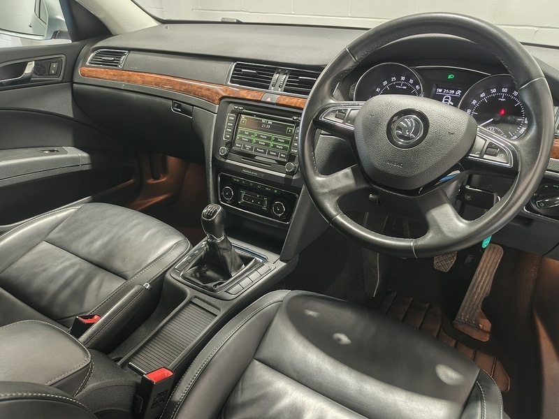 Used Skoda Superb 2014 for sale - 78083721: Photo 32