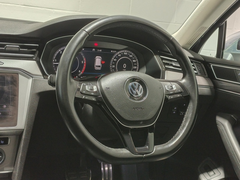 Used Volkswagen Passat for sale - 77103278: Photo 28