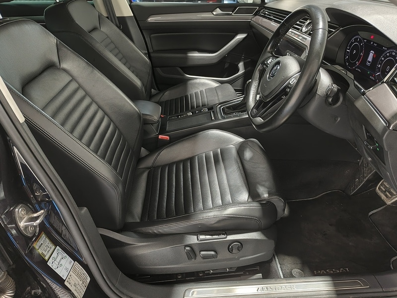 Used Volkswagen Passat for sale - 77103278: Photo 31