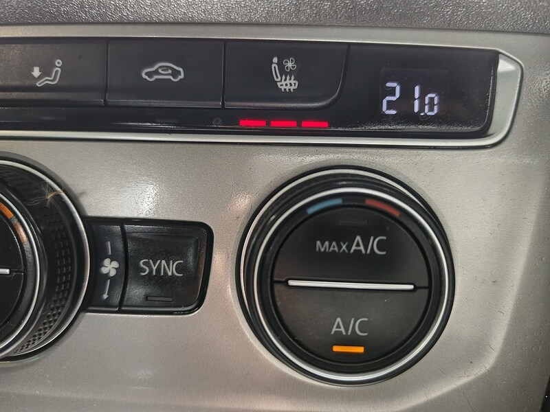 Used Volkswagen Passat for sale - 77103278: Photo 38