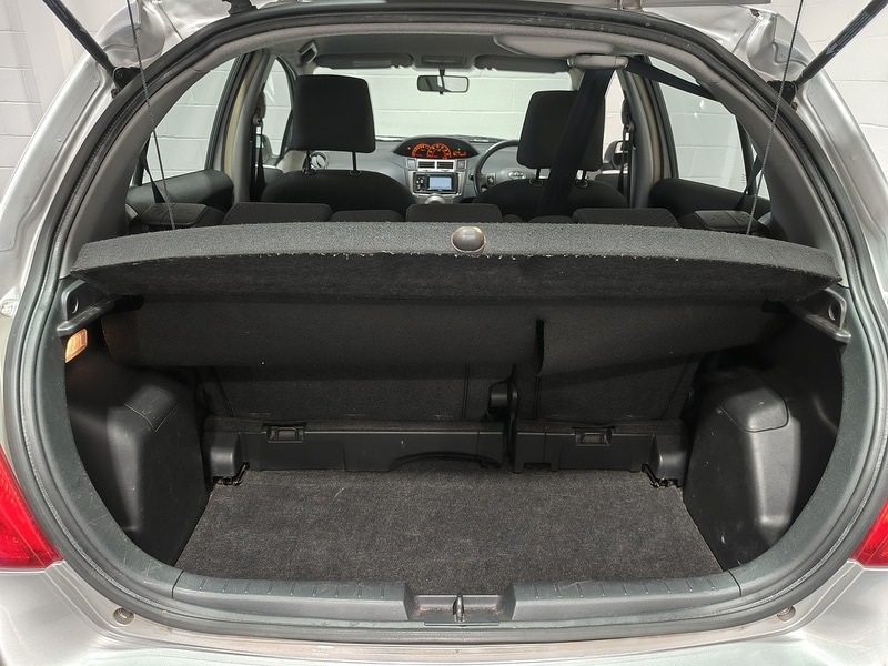 Used Toyota Yaris 2011 for sale - 77953484: Photo 10