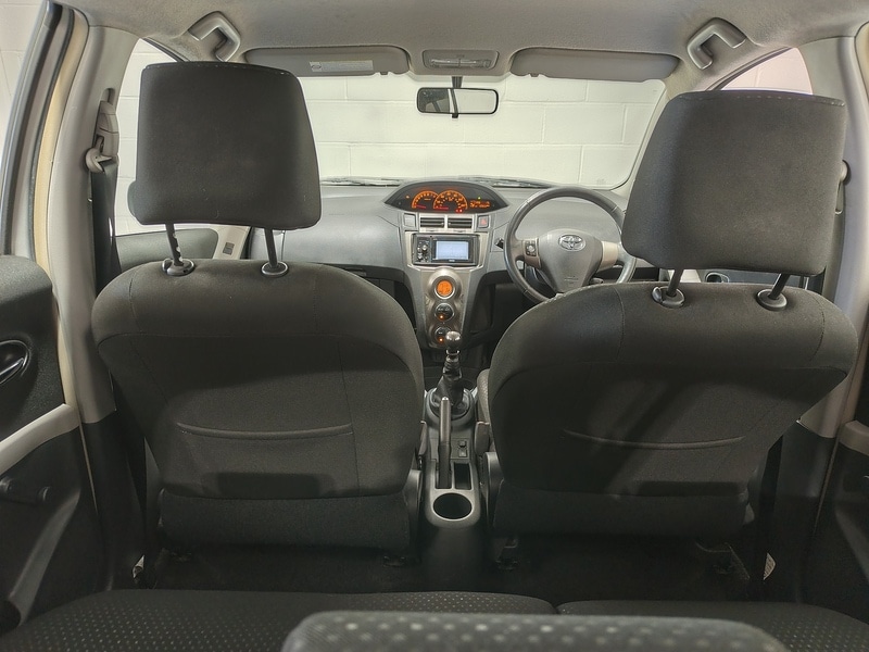 Used Toyota Yaris 2011 for sale - 77953484: Photo 13