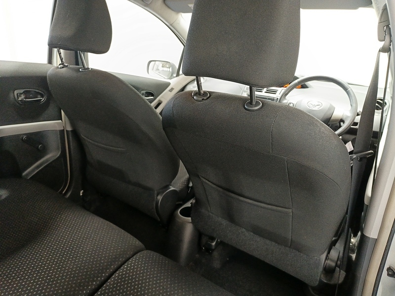 Used Toyota Yaris 2011 for sale - 77953484: Photo 19