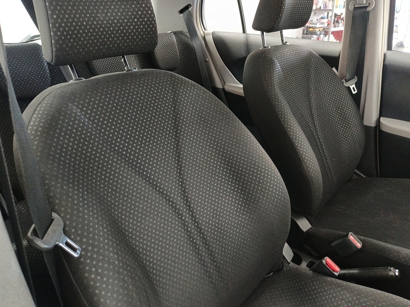 Used Toyota Yaris 2011 for sale - 77953484: Photo 24