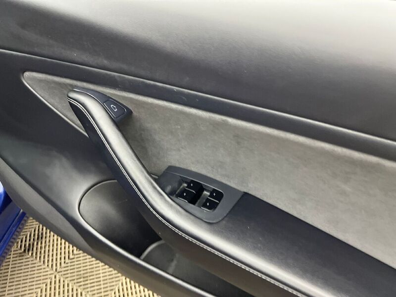 Used Tesla Model 3 2020 for sale - 77555837: Photo 17