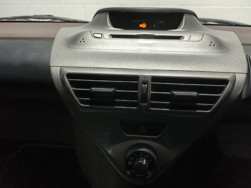 Used Toyota IQ 2009 for sale - 76798875: Photo 24