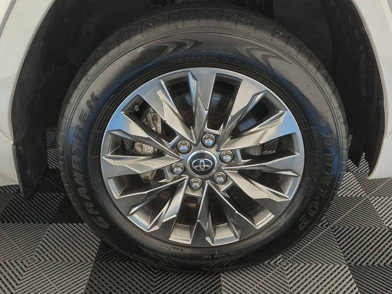 Used Toyota Land Cruiser for sale - 77245067: Photo 13