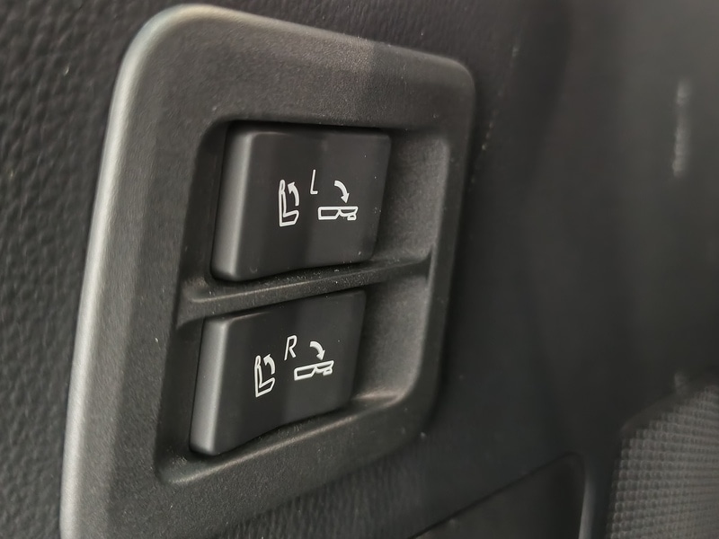 Used Toyota Land Cruiser for sale - 77245067: Photo 24