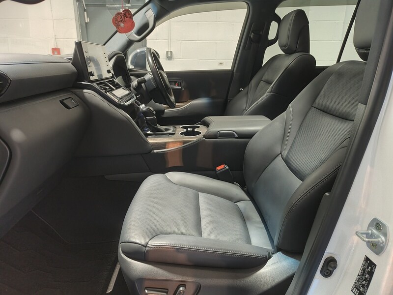 Used Toyota Land Cruiser for sale - 77245067: Photo 44