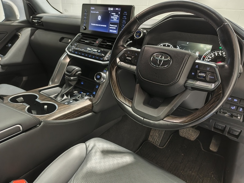 Used Toyota Land Cruiser for sale - 77245067: Photo 50