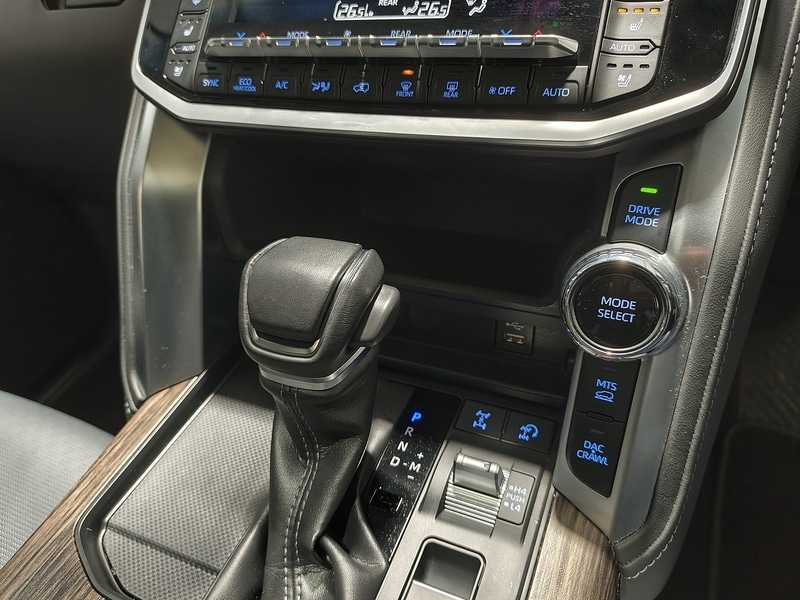 Used Toyota Land Cruiser for sale - 77245067: Photo 56