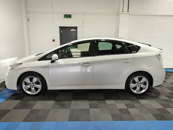 Used Toyota Prius 2015 for sale - 79503136: Photo