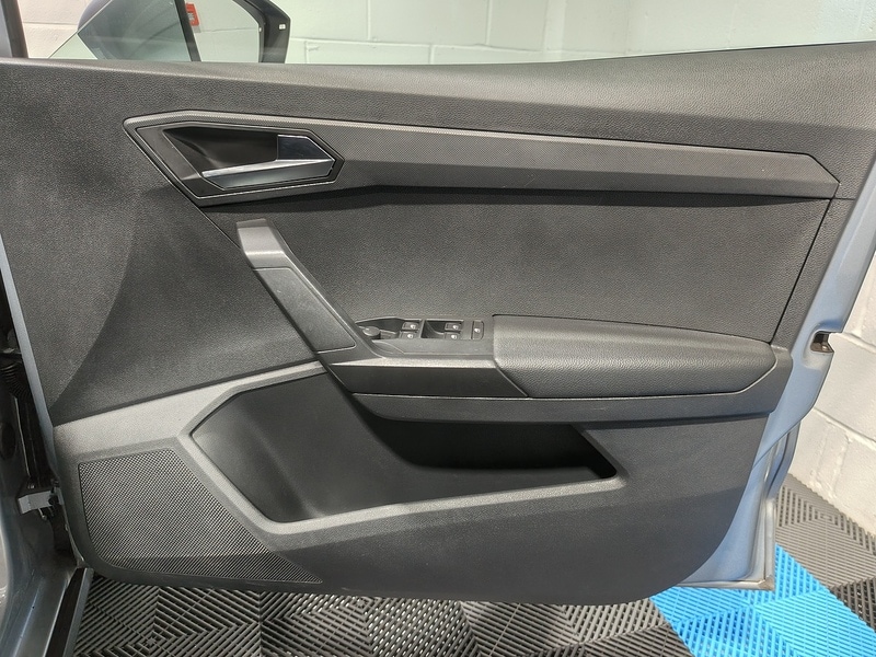 Used SEAT Arona 2023 for sale - 76848531: Photo 30