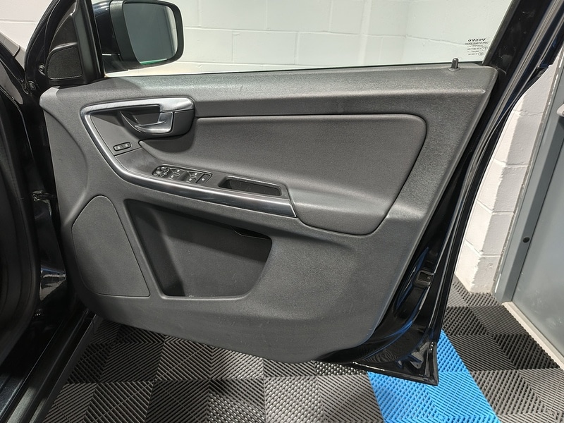 Used Volvo XC60 2011 for sale - 77790225: Photo 29