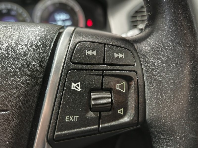 Used Volvo XC60 2011 for sale - 77790225: Photo 40