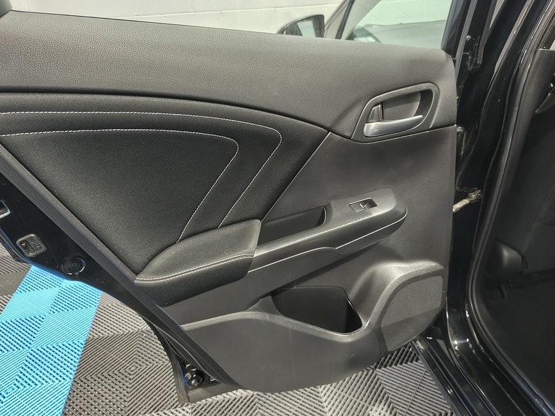 Used Honda Civic 2015 for sale - 78154580: Photo 19