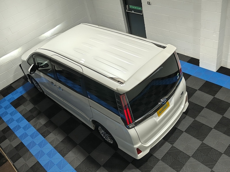 Used Toyota Noah for sale - 77707024: Photo 15