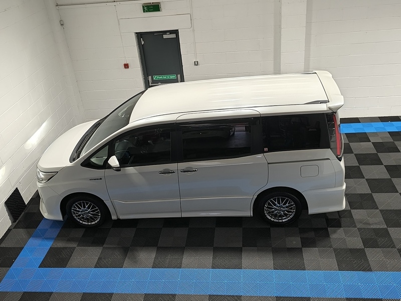 Used Toyota Noah for sale - 77707024: Photo 16