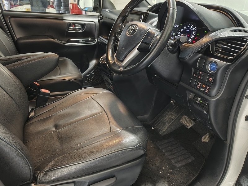 Used Toyota Noah for sale - 77707024: Photo 35