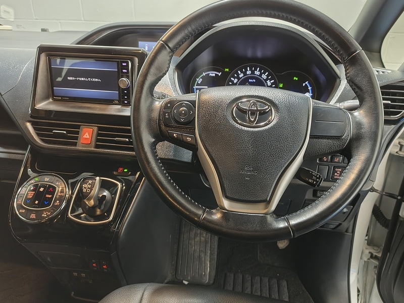 Used Toyota Noah for sale - 77707024: Photo 38