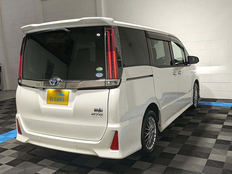 Used Toyota Noah for sale - 77707024: Photo 7