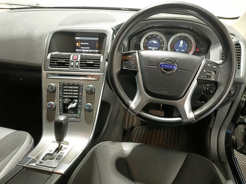 Used Volvo XC60 2011 for sale - 77976832: Photo 32