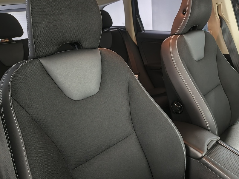 Used Volvo XC60 2011 for sale - 77976832: Photo 33