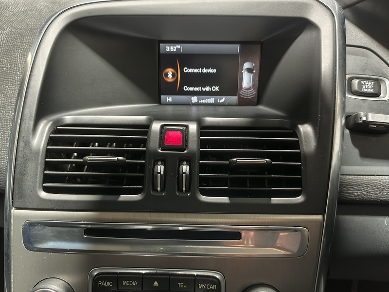 Used Volvo XC60 2011 for sale - 77976832: Photo 42