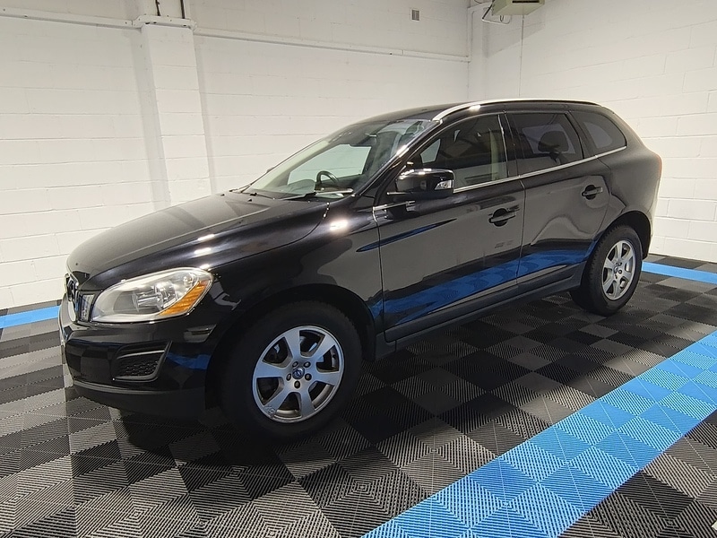 Used Volvo XC60 2011 for sale - 77976832: Photo 5