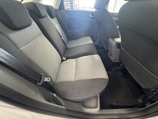 Used Ford Focus 2009 for sale - 76096634: Photo 16