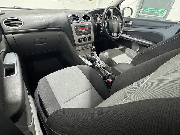 Used Ford Focus 2009 for sale - 76096634: Photo 19