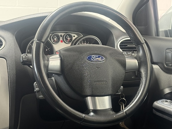 Used Ford Focus 2009 for sale - 76096634: Photo 23