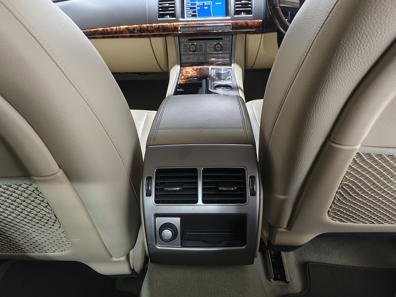 Used Jaguar XF 2010 for sale - 77283726: Photo 27