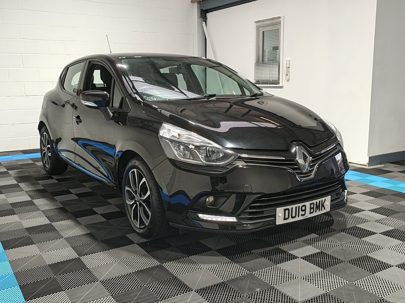 Used Renault Clio for sale - 76430479: Photo 1