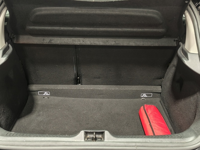 Used Renault Clio for sale - 76430479: Photo 15