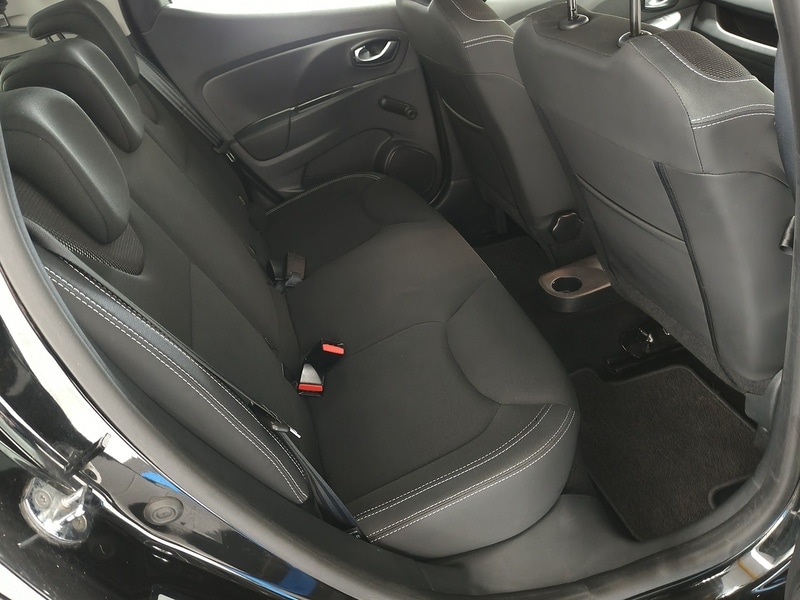 Used Renault Clio for sale - 76430479: Photo 17