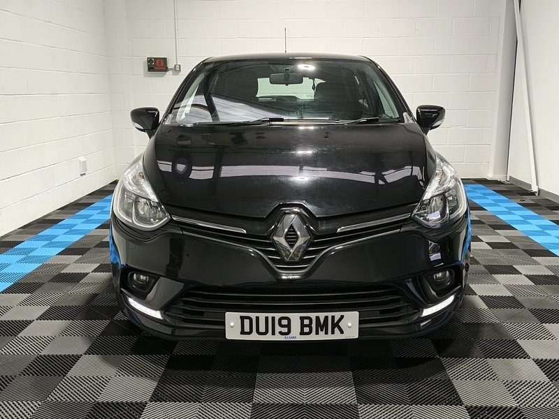 Used Renault Clio for sale - 76430479: Photo 2