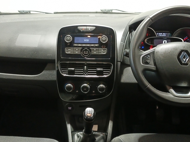 Used Renault Clio for sale - 76430479: Photo 21
