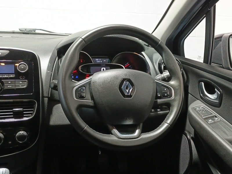 Used Renault Clio for sale - 76430479: Photo 22