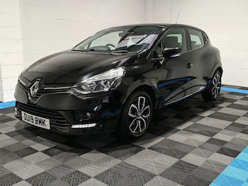 Used Renault Clio 2019 for sale - 76430479: Photo